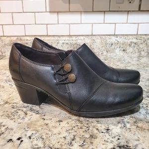 Clarks ankle bootie heels new